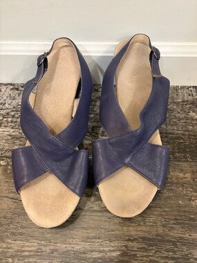 Navy Chocolate Blu Britney wedge sandals upper leather lining man-made soul sz 7